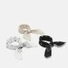 Pier One BANDANA UNISEX 3 PACK - Tuch - Black/white/beige 1 Pier One BANDANA UNISEX 3 PACK - Tuch - Black/white/beige -Pier One 07b97c3020c049de90779ce451692b29