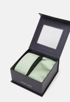 Pier One SET - Einstecktuch - Light Green 12 Pier One SET - Einstecktuch - Light Green -Pier One 186418c4632045a49f49be956c5a79e1