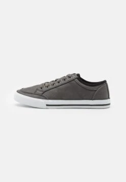 Pier One UNISEX - Trainers - 708 17 Pier One UNISEX - Trainers - 708 -Pier One 1adc7fd440544d6eb906bc58788b69db
