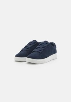 Pier One LEATHER - Trainers - Dark Blue 9 Pier One LEATHER - Trainers - Dark Blue -Pier One 24aba35c35ce4d57bb8ad569b31270ce
