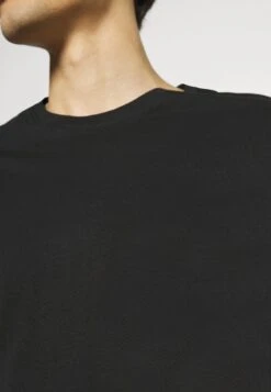 Pier One Nachtwäsche Set - Black 11 Pier One Nachtwäsche Set - Black -Pier One 2d7a3bf373434ec99530f26b5c489aa6