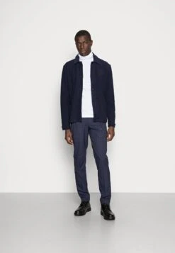 Pier One Langarmshirt - White 9 Pier One Langarmshirt - White -Pier One 2f8ab7e03d1b4cbb9c72076afc6e6a83