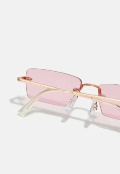 Pier One UNISEX - Sonnenbrille - Pink 10 Pier One UNISEX - Sonnenbrille - Pink -Pier One 3e6ed7f7a5ba4dd28ea377d79d7d0a3b