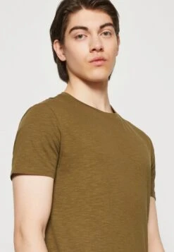 Pier One T-Shirt Basic - Black/light Blue/khaki/mint/beige 10 Pier One T-Shirt Basic - Black/light Blue/khaki/mint/beige -Pier One 54e4eb47d150489faf0f2a6348817fd5