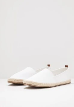 Pier One RENA ESPADRILLE UNISEX - Espadrille - White 10 Pier One RENA ESPADRILLE UNISEX - Espadrille - White -Pier One 7e077ed70ce54cb49199963da195d601