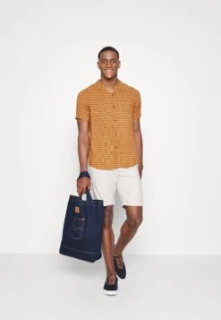 Pier One LINEN BLEND DRAWCORD SHORTS - Shorts - Beige -Pier One 83c65b1ee3624a9ebeb219d03029505e