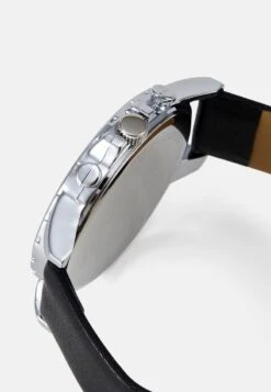 Pier One Uhr - Black/silver-coloured 11 Pier One Uhr - Black/silver-coloured -Pier One a405f32d91574594bfe0eb57bcbec044