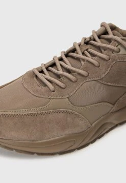Pier One UNISEX - Trainers - Taupe 14 Pier One UNISEX - Trainers - Taupe -Pier One a5f5f5c0621741f1bea3e1a08b23c063