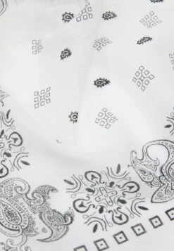 Pier One BANDANA UNISEX 3 PACK - Tuch - Black/white/beige 9 Pier One BANDANA UNISEX 3 PACK - Tuch - Black/white/beige -Pier One b791886bd9ff4865ae6cbdcc2643fac0