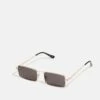 Pier One Sonnenbrille - Gold-coloured/black 2 Pier One Sonnenbrille - Gold-coloured/black -Pier One bf8555cb85ac43aa80e9c236487a04ec