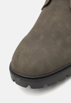 Pier One UNISEX - Lace-up Ankle Boots - Olive 14 Pier One UNISEX - Lace-up Ankle Boots - Olive -Pier One c19196459f72495cbef253cc3383e712