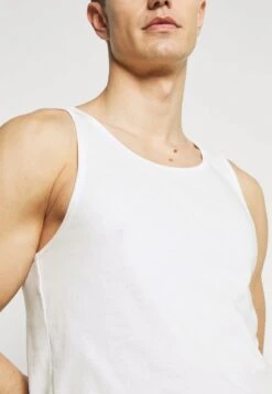 Pier One 3 PACK - Unterhemd/-shirt - Dark Blue/bordeaux/off-white 12 Pier One 3 PACK - Unterhemd/-shirt - Dark Blue/bordeaux/off-white -Pier One c32f9d44cb1a471bbb0689af118d570f