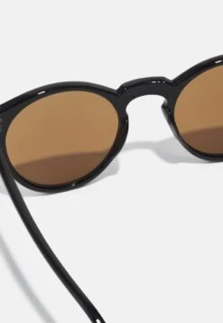 Pier One UNISEX - Sonnenbrille - Black/blue 10 Pier One UNISEX - Sonnenbrille - Black/blue -Pier One da9c902c3c0f42ed9cb742aef3377db0