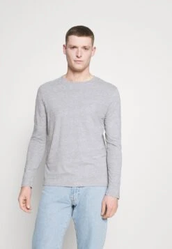 Pier One 5 PACK - Langarmshirt - White/dark Blu/grey 11 Pier One 5 PACK - Langarmshirt - White/dark Blu/grey -Pier One f1774a4a7a3f444e865f7b6e75b4c3ba