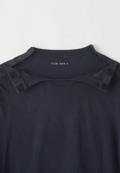 Pier One 3ER PACK - Long Sleeved Top - True Black/bright White/sky Captain 15 Pier One 3ER PACK - Long Sleeved Top - True Black/bright White/sky Captain -Pier One f267e2f674a24a57b724aae7292b3cc5